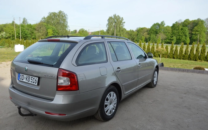 Skoda Octavia cena 18900 przebieg: 216000, rok produkcji 2009 z Nekla małe 326